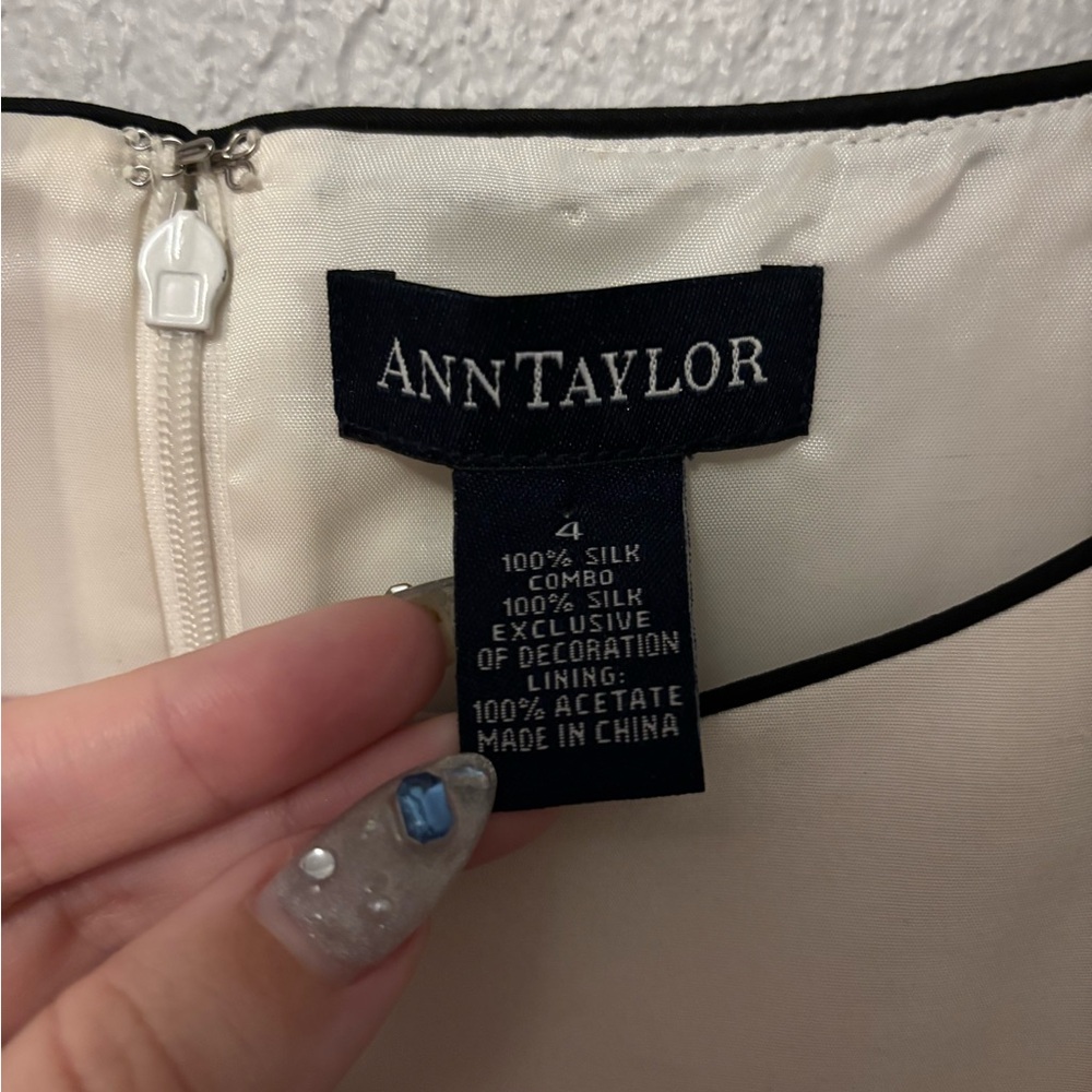Vintage Ann Taylor 100% Silk Black And White Dress Bow Accent Size 4 - Picture 4 of 4